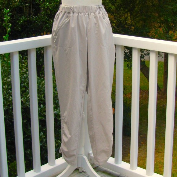 Coolibar UPF 50+ crop style capri pull on pants XS has pockets stretch luxury - Picture 2 of 6